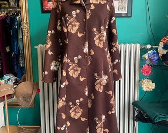 Abito camicia floreale marrone Barbarella, 48 / US 18, abito vintage anni '70, abito a maniche lunghe, vintage finlandese