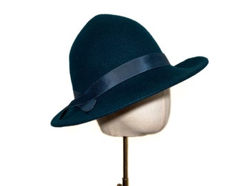 Petrol green felt hat, 57cm, brim hat, vintage inspired hat, vintage style hat