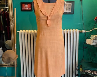Abito arancione vintage con collo annodato, M / US 8-10, abito vintage anni '60