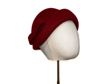 Dark red cloche hat, 58cm, bow, felt hat, vintage inspired hat, vintage style hat