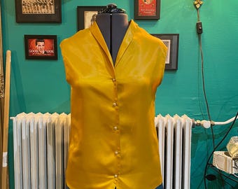 Erikoismuoti Oy camicetta giallo senape, 36 / US 6, vintage anni '60, camicetta senza maniche, vintage finlandese