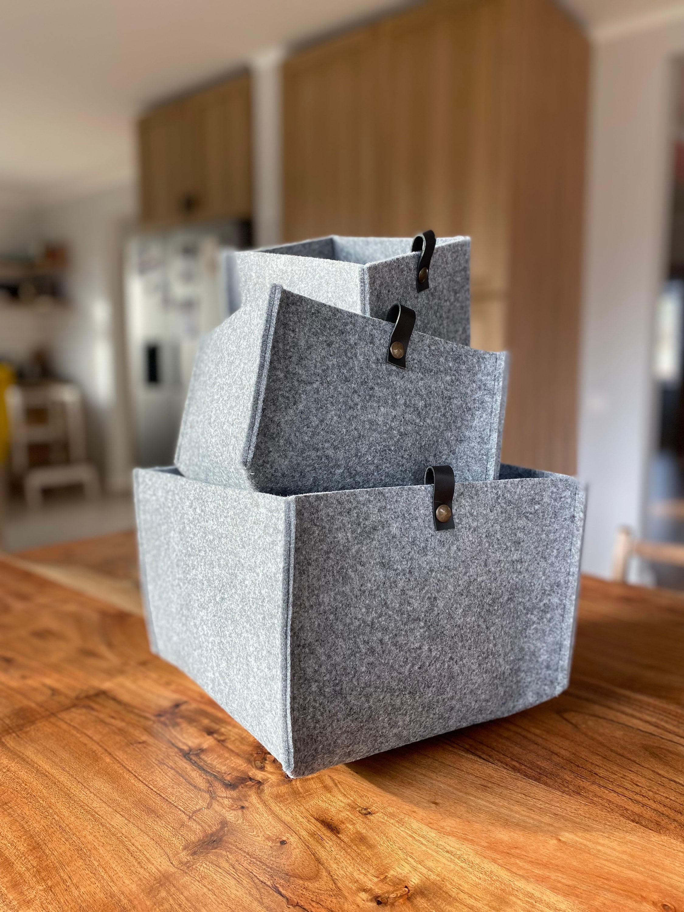 4 Ceste Portaoggetti In Feltro Grigio E Nero Con Manici - 34x24x21 Cm - Contenitori Pieghevoli Per Giocattoli, Libri, Vestiti