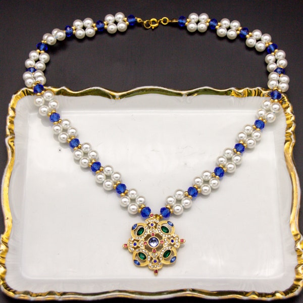 Collier Renaissance en bleu