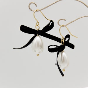 Pearl earrings Renaissance-Baroque in 2 variations