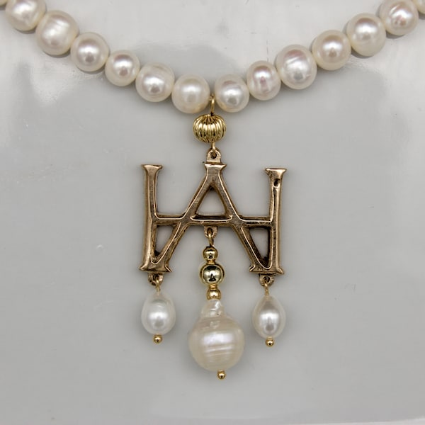 Necklace Anne Boleyn H+A monogram bronze with freshwater pearls