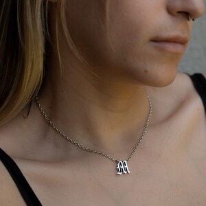 Collar inicial / Collar personalizado / Collar de letras de plata de ley / Regalos personalizados para ella / Collar de nombre inglés antiguo