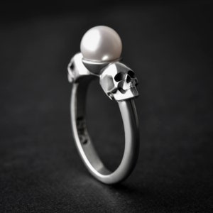 White Pearl Skull Ring | steampunk ring | handmade skull | alternative bride | skull promise ring | 925 silver skull | skull jewelry