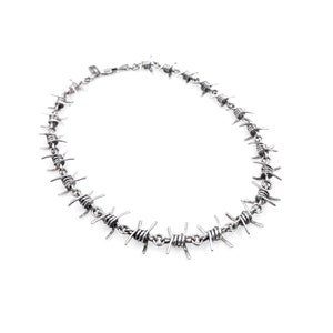 Collier fil de fer barbelé en argent sterling | Collier ras de cou gothique avec fils barbelés | Collier chaîne métallique | Ras de cou punk rock torsadé