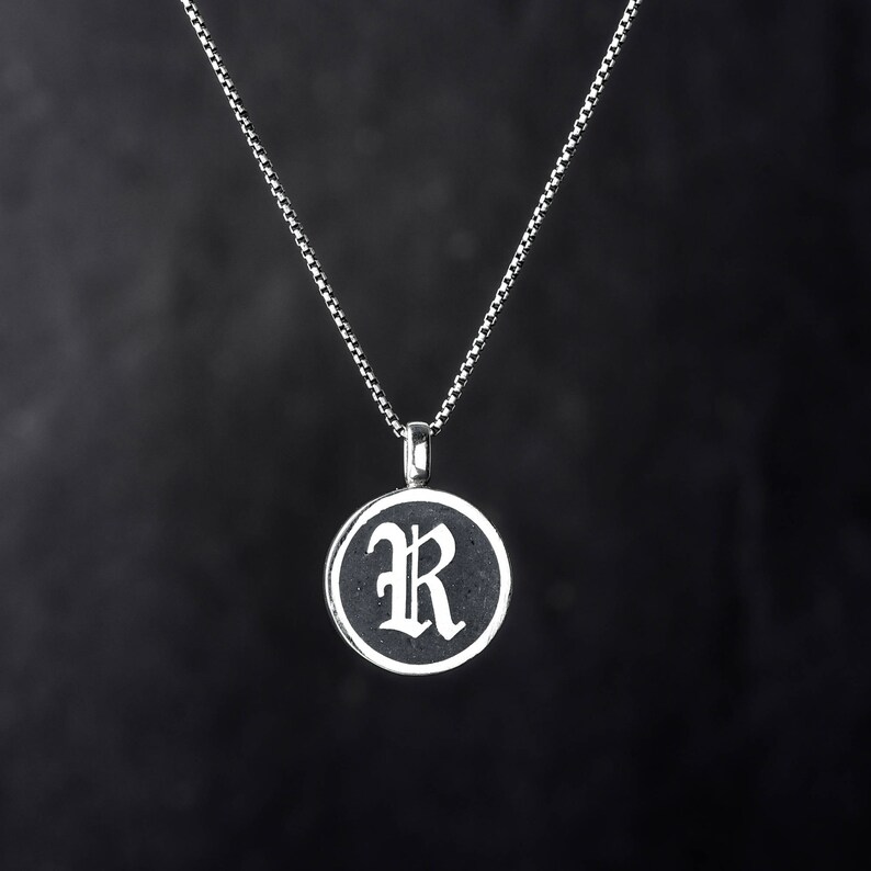 collier lettre initiale argent