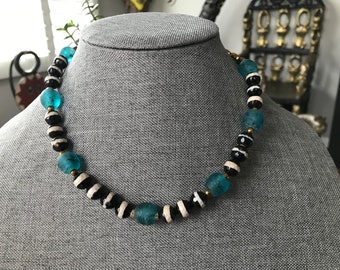 Collier turquoise et perles tibétaines à rayures