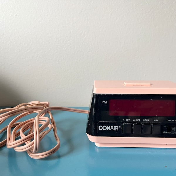 Vintage Conair electric alarm clock pink, 90s clock retro