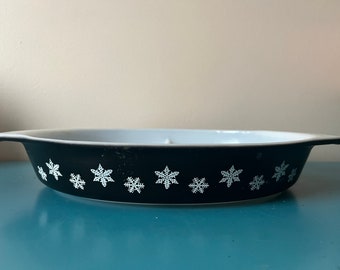 Vintage Pyrex Black Snowflake 063 divided dish, matte black Pyrex 1957