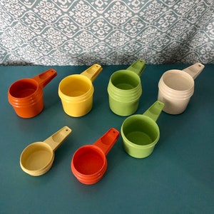 Vintage Tupperware measuring cups replacements vintage kitchen vintage measuring spoons