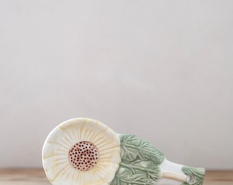 Vintage sunflower spoon rest · ceramic retro kitchen decor · wall hanging 1970s