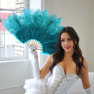 Aquafarbener Strauß-Fächer mit Marabou Für Burlesque Federfächer, Boudoir Fotoshooting Accessoire, Showgirl Kostüm & Halloween Events ZUCKER®