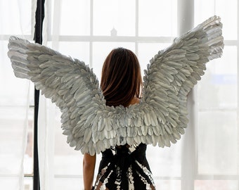 Oversized Deluxe Silver Metallic Feather Angel Wings, Large Feather Wings, Unique Premium Fantasy Costume Accessory & Cosplay Wings ZUCKER®