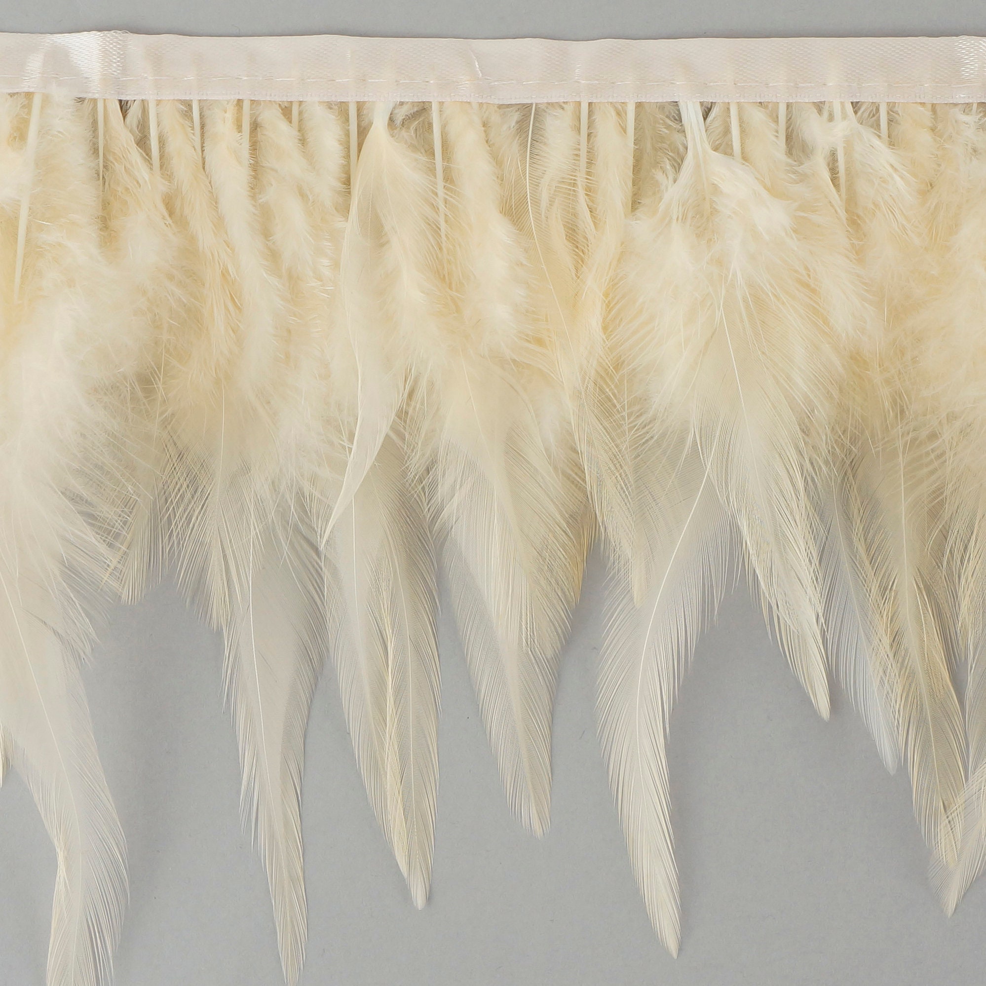 1 Yard IVORY Dyed Saddle Feather Fringe approx 56 Fringe for Costume