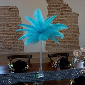 LTTURQUOISE Ostrich Feather Centerpiece Sets CLEAR Eiffel Tower Vase For Great Gatsby Party, Special Event & Wedding Reception Decor ZUCKER®