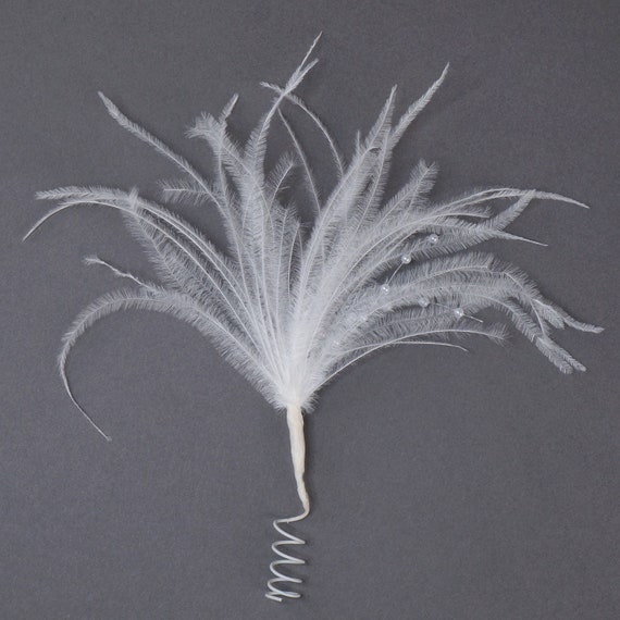 3 White Ostrich Feathers on Wire Stem - Quick Candles