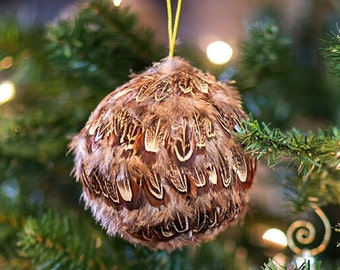 Decorative Natural Pheasant Feather Ornament Ball for Thanksgiving and Christmas Decor, Unique Holiday Decorative Feather Ornament ZUCKER®