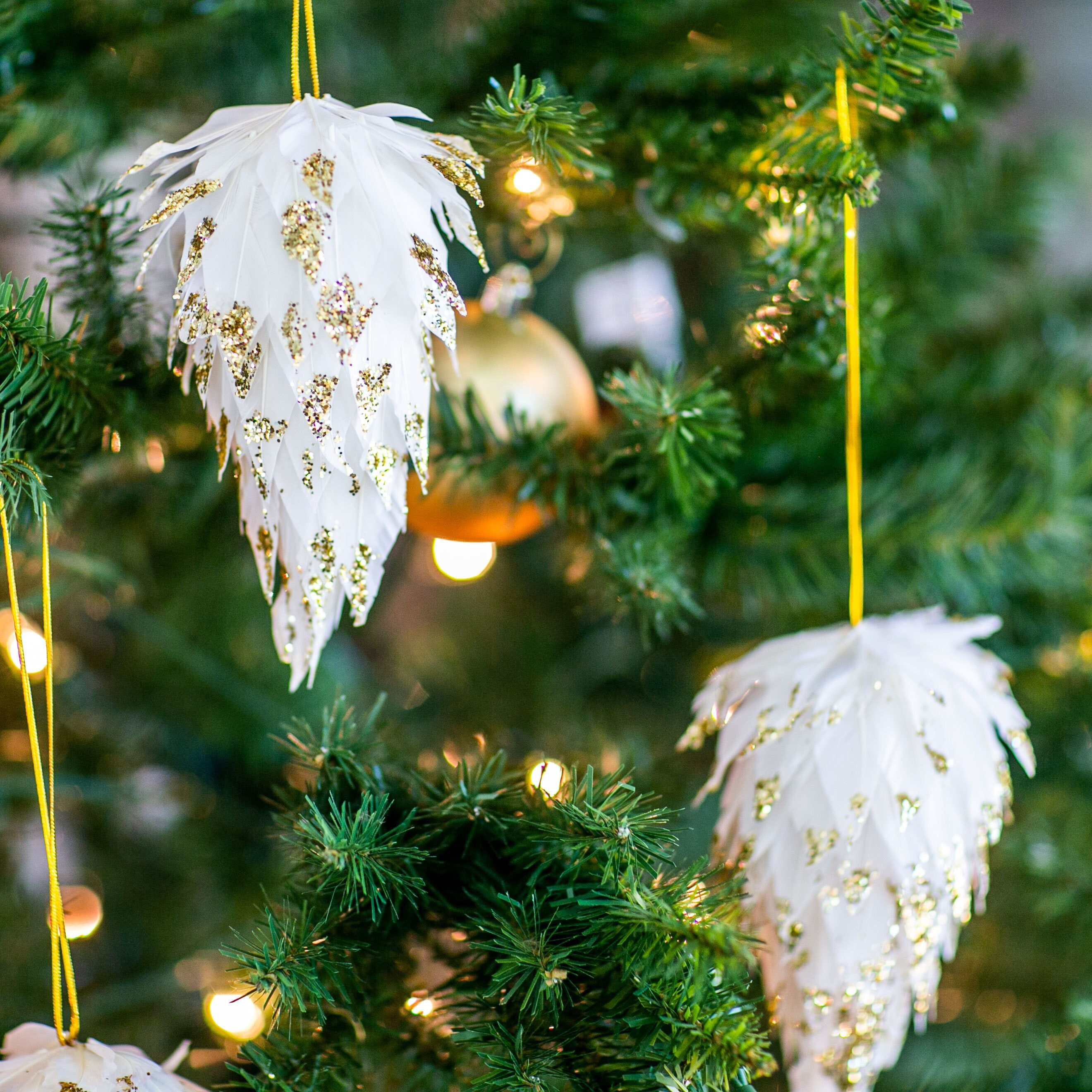 RASHION - Boas de plumas blancas para árbol de Navidad