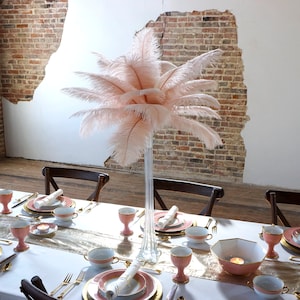 CHAMPAGNE Ostrich Feather Centerpiece Sets CLEAR Eiffel Tower Vase - For Great Gatsby Party, Special Event & Wedding Reception Decor ZUCKER®
