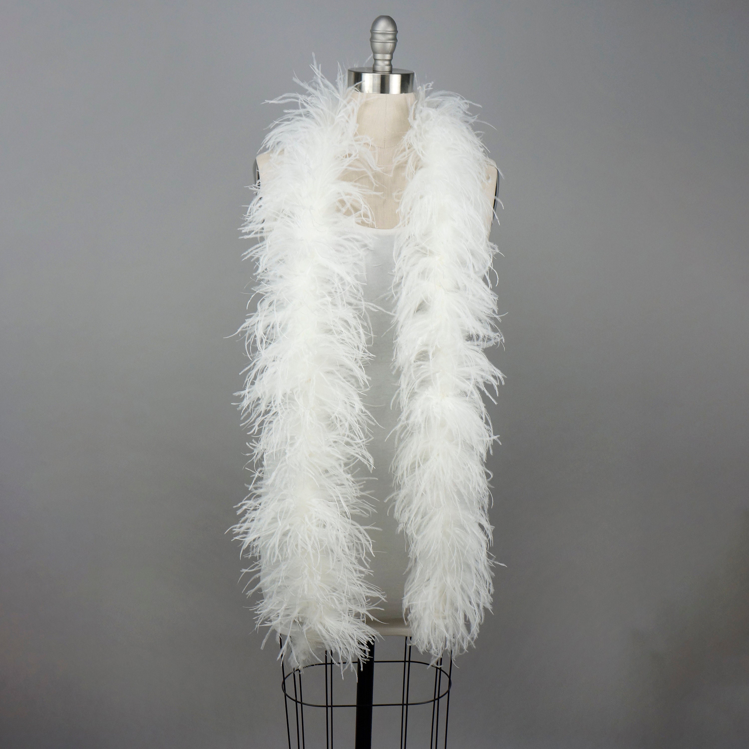 30 ply White Ostrich Feather Boa 2 Yards