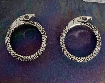 Ouroboros Snake Silver Steel Ear Plugs Gauges Tunnels Pair Goth Uroboros Snakes Earrings 2g 0g 00g 1/2" 9/16" 5/8" 3/4" 7/8" 1" PINK ALIEN