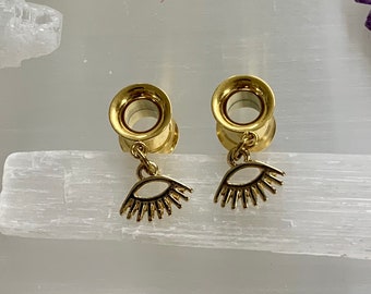 Sleepy Eyes Dangles Gold Steel Ear Plugs Gauges Tunnels Eye Eyelash Dangle Earrings, Size 2g 0g 00g 1/2" 9/16" 5/8" by PINK ALIEN BABE
