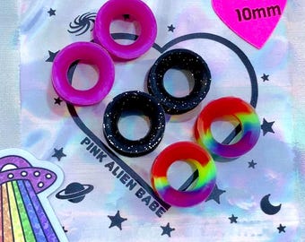 3 Pairs! “Pink Alien Party Pack” Alien Skinz Silicone Tunnels Set Rainbow Magenta Glitter Ear Plugs Gauges Three Pack 6g 4g 2g 0g 00g 1"