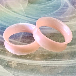 Rose Quartz Alien Skinz Pearlescent Pastel Baby Light Pink Soft Silicone Ear Plugs Tunnels Gauges Eyelets 2g 0g 00g 1/2" 9/16" 5/8" 7/8" 1"