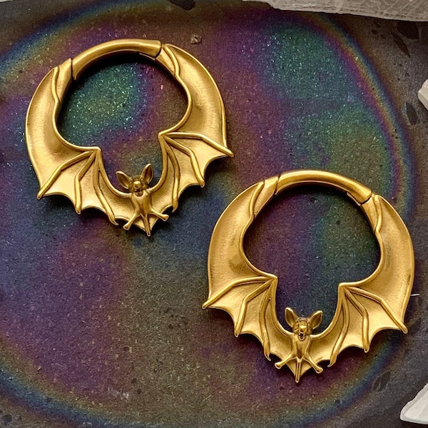 Ancient Vampire Gold Bat Ear Weights Bats Steel Hangers Pair Ear Weight Plugs Tunnels Gauges Dangles Stretcher Golden 2g 6mm PINK ALIEN BABE