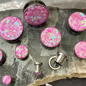 Freyja Pink Glitter Steel Externally Threaded Ear Plugs Gauges Tunnels Earrings 8g 6g 4g 2g 0g 00g 1/2" 9/16" 5/8" 11/16" 7/8" 1" ALIEN BABE