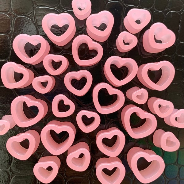 True Love Pastelroze hartvormige oordopjes Meters Tunnels Harten Blush Baby Lichtroze 6g 4g 2g 0g 00g 1/2" 9/16" 5/8" 35 mm 50 mm