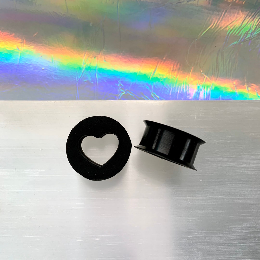 Black Tender Heart Silicone Soft Flexible Ear Plugs Gauges Tunnels