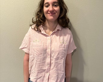 pink embroidered button down Pocket daisies thrifted hand embroidered pink and white thrifted button down shirt madewell size small