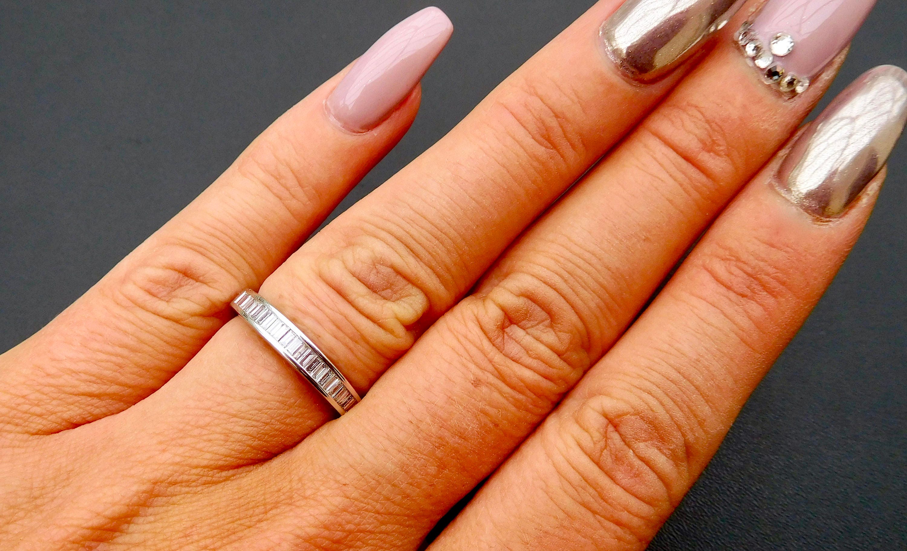 baguette cut band
