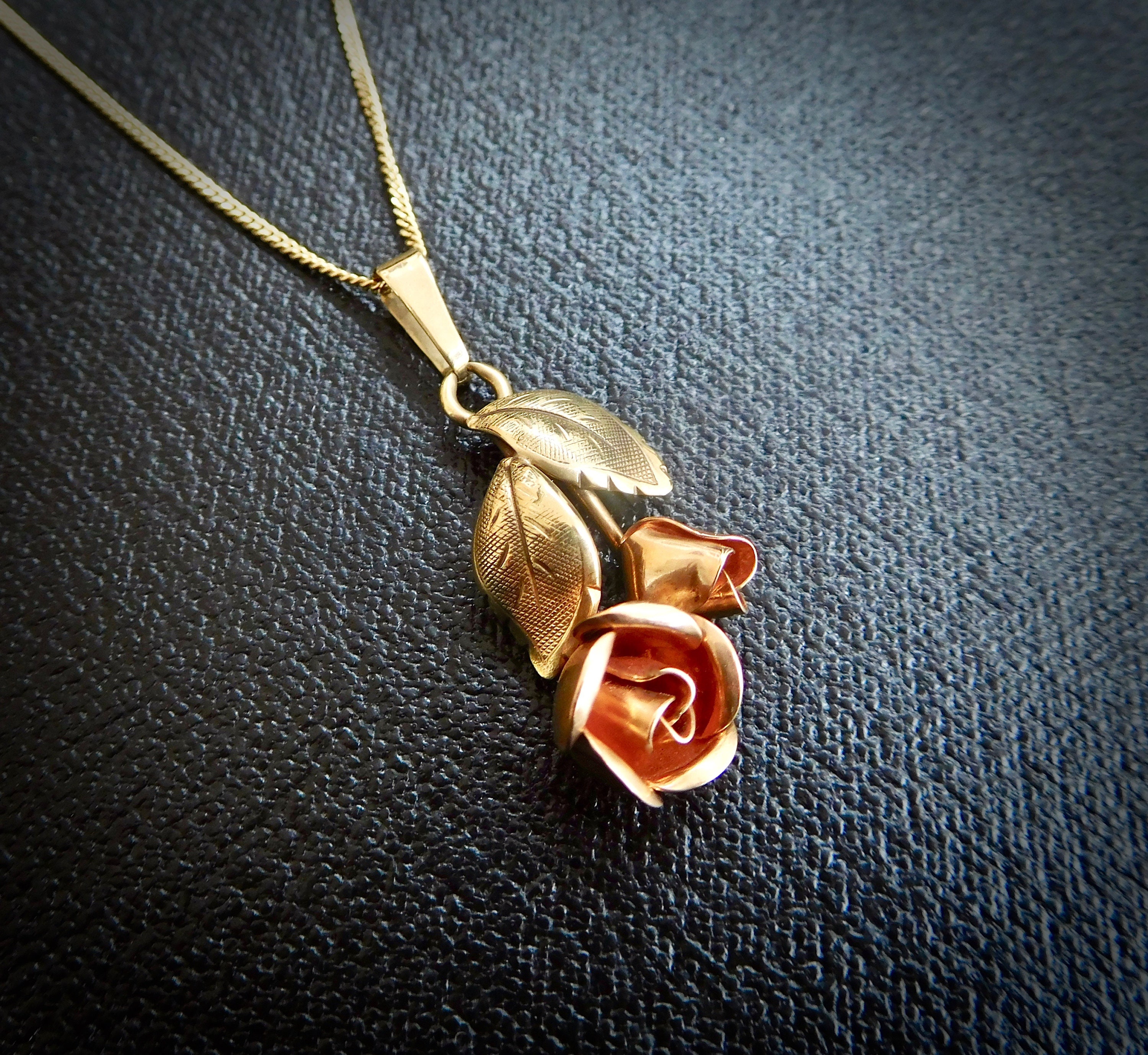 rose pendant, rose gold rose