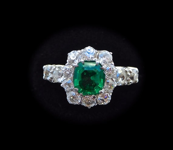 Art deco Emerald & Diamond Cluster Ring, art deco