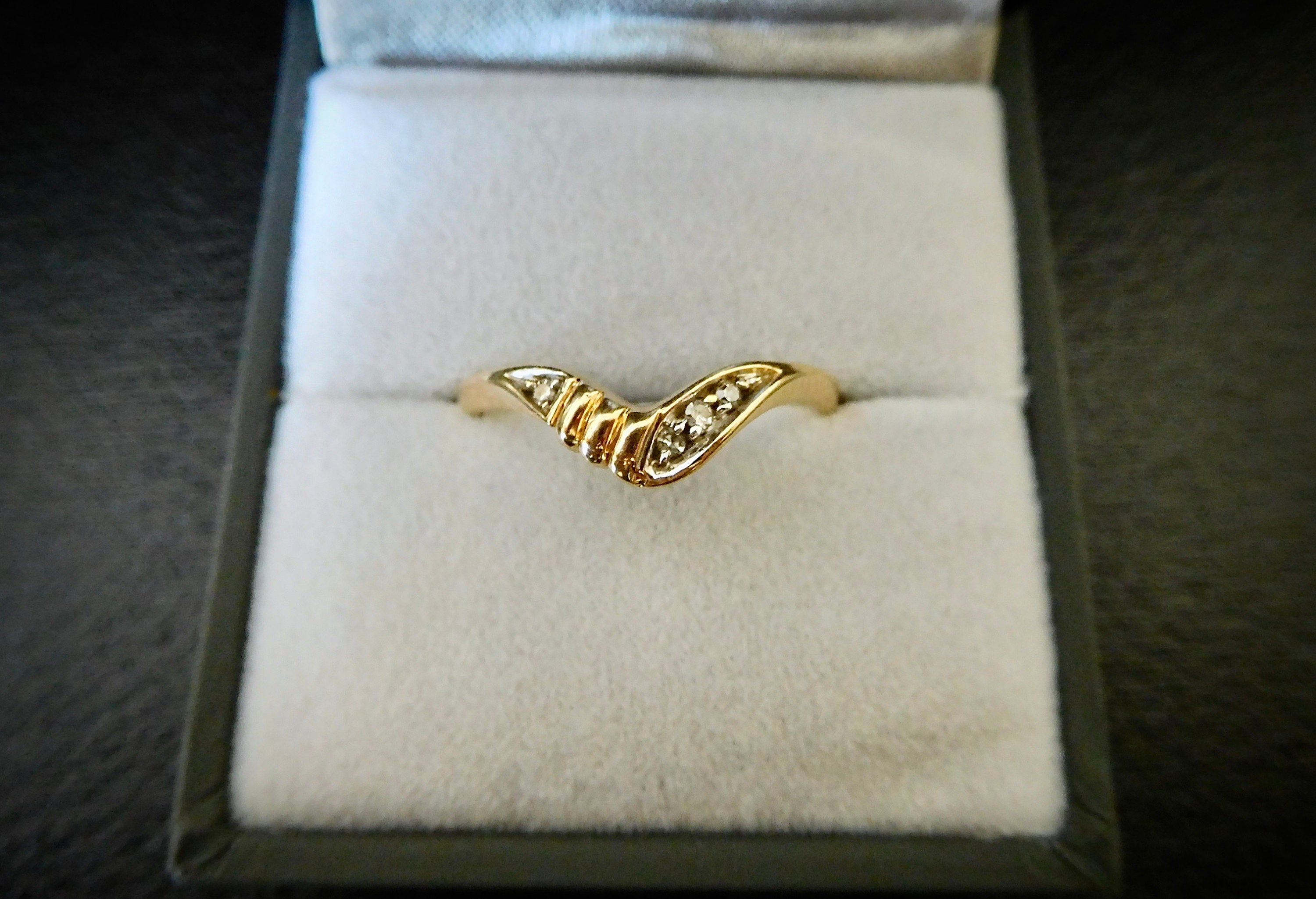 Vintage Shaped Wedding Ring Set With Diamonds Vintage Yellow Gold Love Ring Antique Delicate Design V Shaped Band U Shaped Wedding Ring Vintage Shaped Wedding Ring Set With Diamonds Vintage Yellow Gold Love Ring Antique Delicate Design V Shaped Band U Shaped Wedding Ring