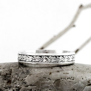 Hand Engraved Sterling Silver Wedding Band - Modern Floral Ring