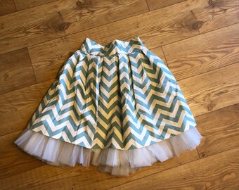 Cute Puff Ball Style Apron