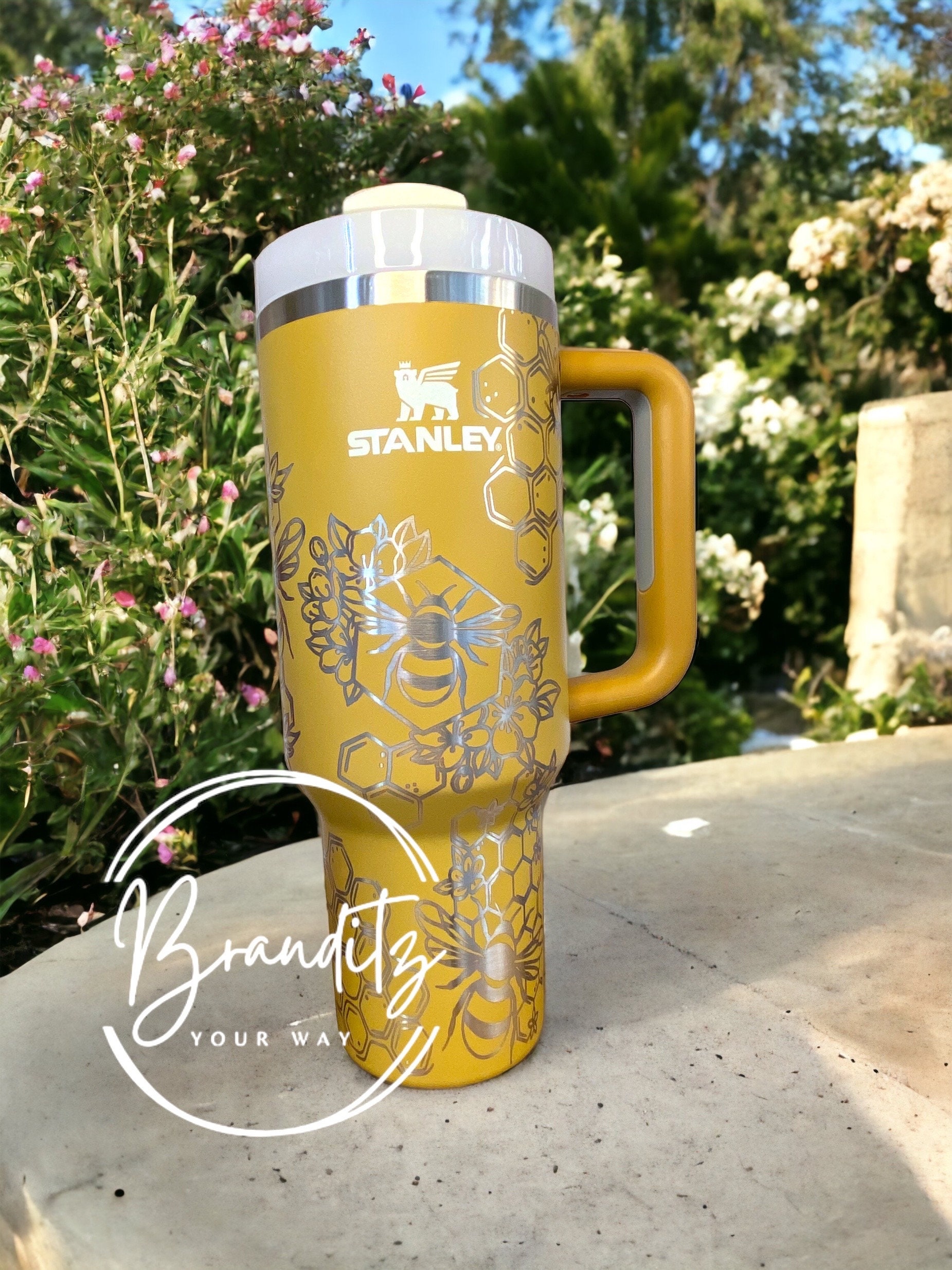 Stanley 40oz Quencher  Engraved with Tiger Lightening Bolt Design, Ti –  Freckled & Framed Sign Co.