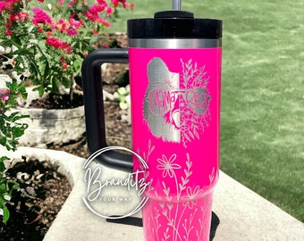 EDICIÓN LIMITADA - Electric Pink Stanley - Mama Bear Wildflower - Stanley 30oz y 40oz Adventure Quencher H2.0 FlowState Tumbler