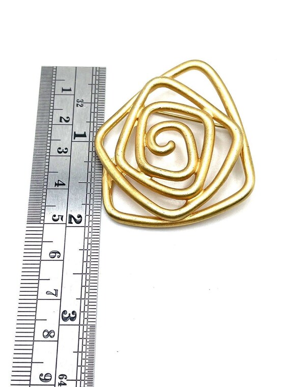 Modernist Brushed Matte Gold Geometric Spiral Ang… - image 4