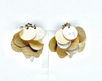 Vintage Brushed Gold Mother Of Pearl Disc Cluster Waterfall Boho Clip On Statement Earrings