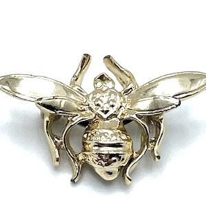 Figural Brooch Gold Wasp Flying Insect Bug Pin Vintage 1970s