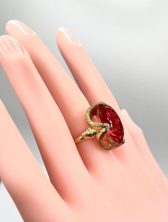 Vintage Vogue Candy Apple Red Oval Glass Stone Go… - image 9