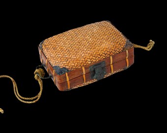 Wicker Case With Handlers, Antique 1880s Japanese Meiji Bento Pouch, Wooden Purse Basket, Vintage Tobacciana Accessories, Oriental Art