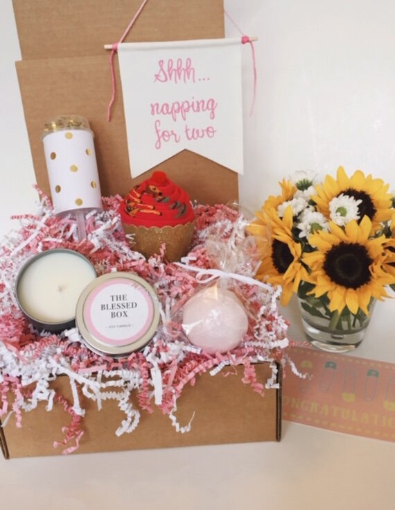 gift box for pregnant friend